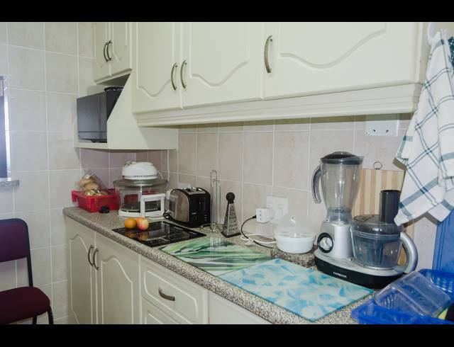 2 BEDROOM APARTMENT FOR SALE IN SCOTTBURGH CENTRAL